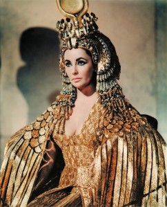 Elizabeth Taylor en el papel de Cleopatra.